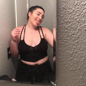 Meet your Posher, Tiffany